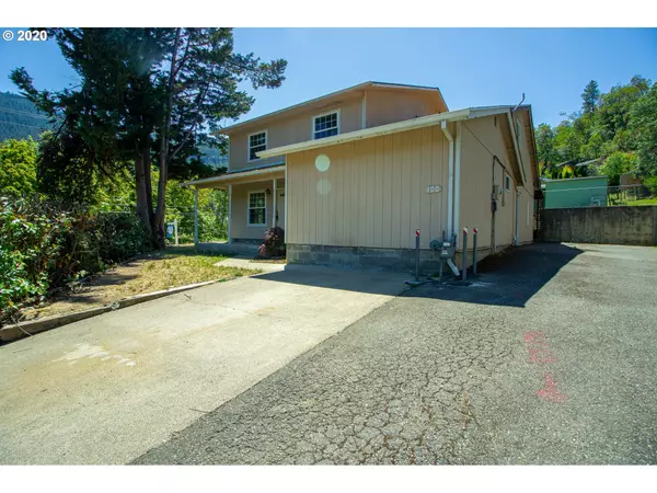 Canyonville, OR 97417,100 CANYON VIEW ST