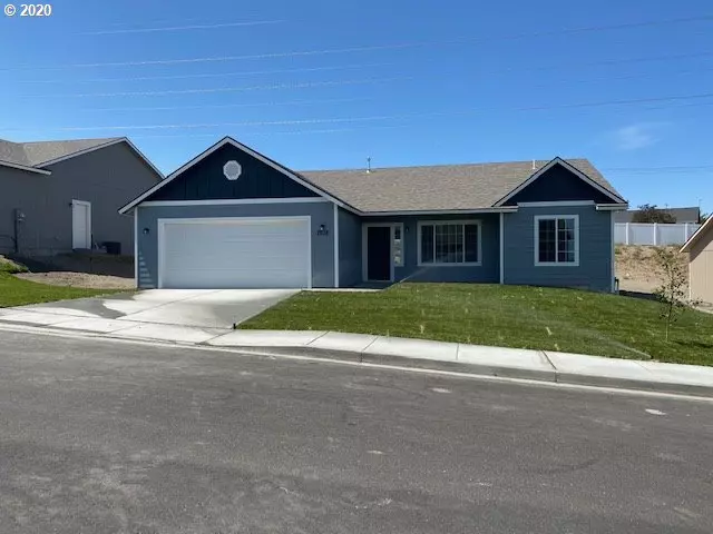 2638 Curlew ST, Umatilla, OR 97882