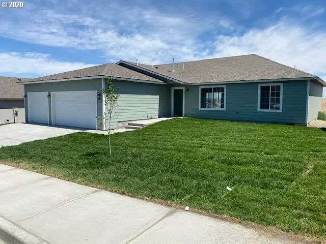 2617 Curlew ST, Umatilla, OR 97882