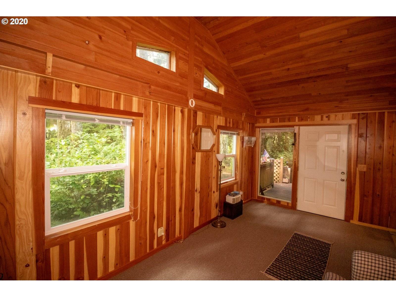 Florence, OR 97439,89340 SHORE CREST DR