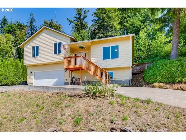 520 SE ESPINOSA ST, Estacada, OR 97023