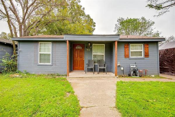 913 Bales Street, Cleburne, TX 76033