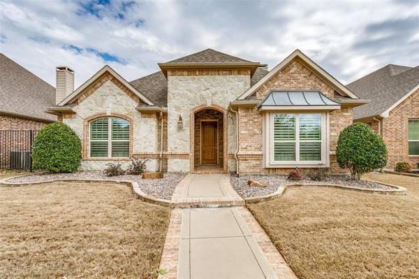 6928 Finch Drive, North Richland Hills, TX 76182