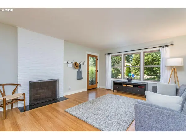 3226 SE 165TH AVE, Portland, OR 97236