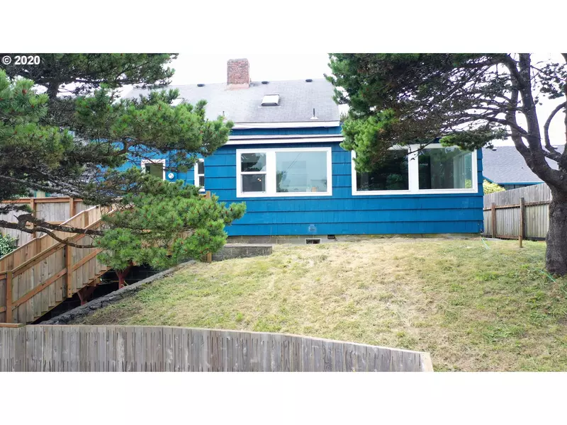 553 N MILLER ST, Rockaway Beach, OR 97136