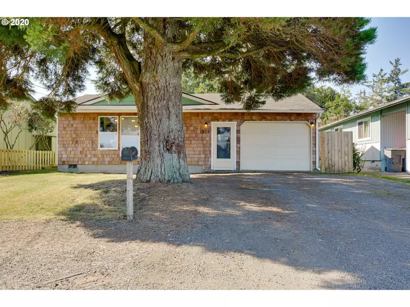 1309 Avenue A, Seaside, OR 97138