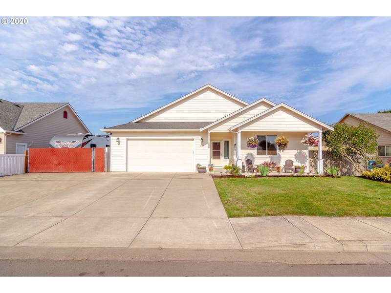 135 BISHOP RD, Aumsville, OR 97325