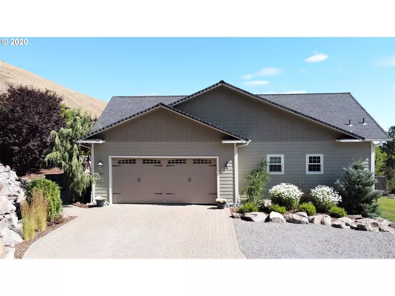 217 DEAL CANYON LN, La Grande, OR 97850