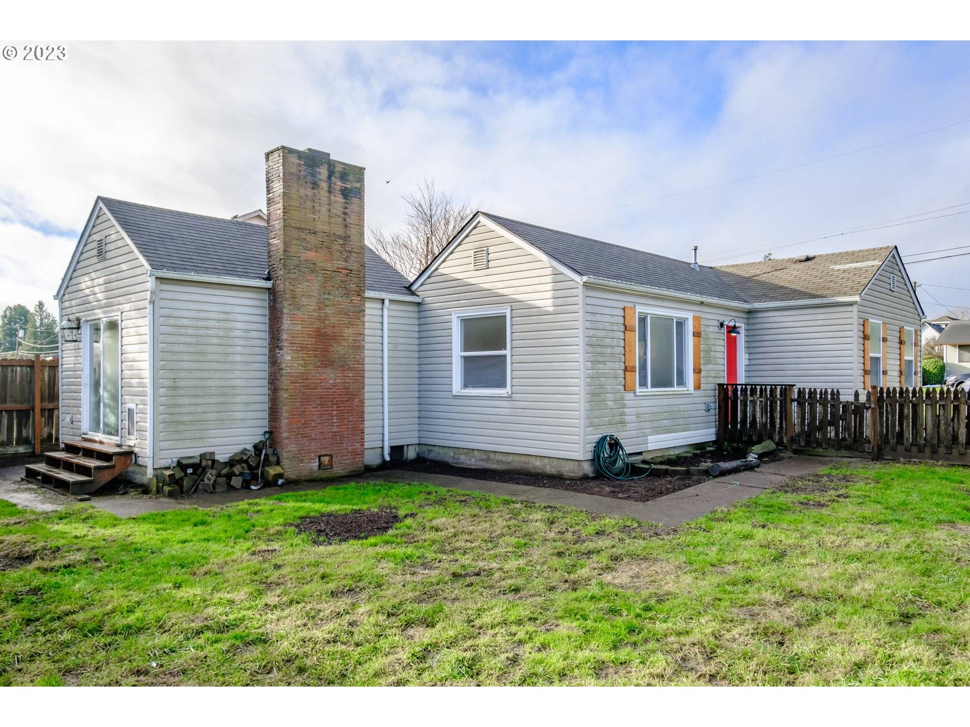 103 S ATWATER ST, Monmouth, OR 97361