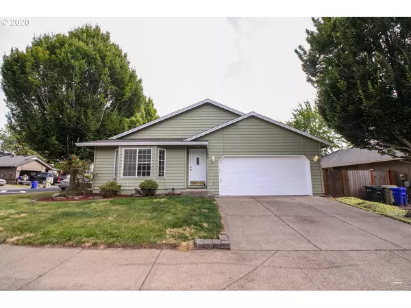 2495 N KAMIAKAN DR, Cornelius, OR 97113