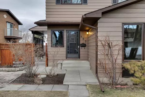 Calgary, AB T3K 1A9,495 Berkley CRES NW