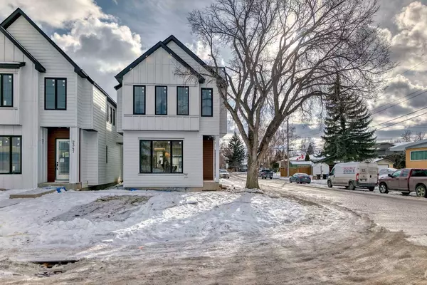 Calgary, AB T3E 1L1,2347 53 AVE SW