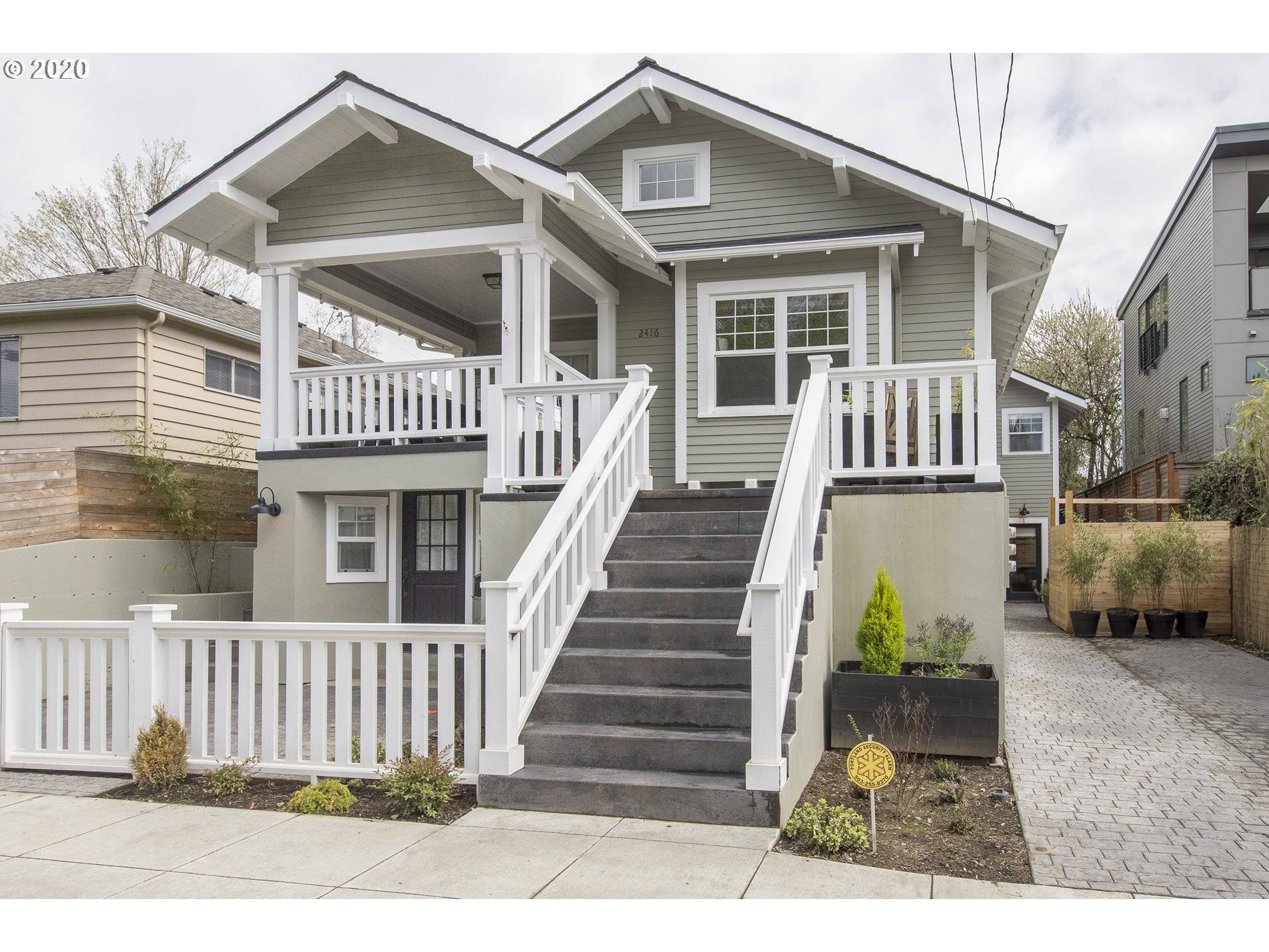 2416 SE 34TH AVE, Portland, OR 97214