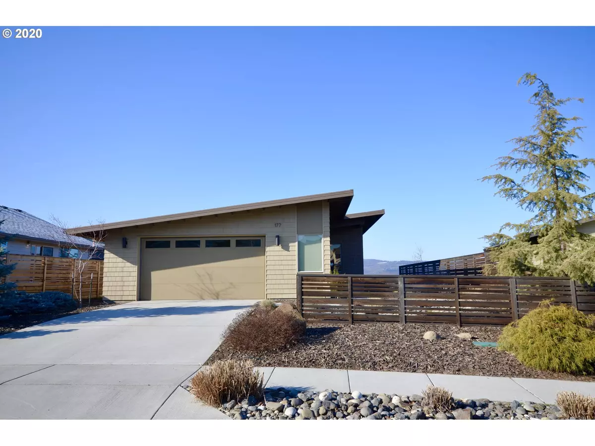 The Dalles, OR 97058,177 BLUE HERON CT