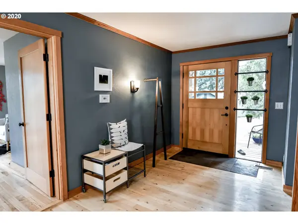 4980 FOX HOLLOW RD, Eugene, OR 97405