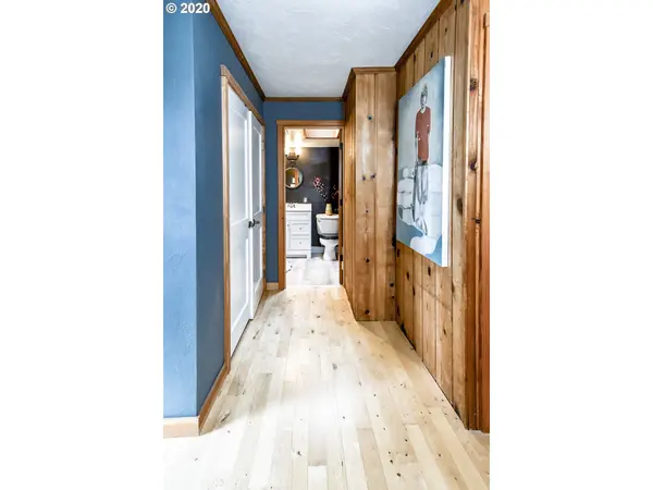 4980 FOX HOLLOW RD, Eugene, OR 97405