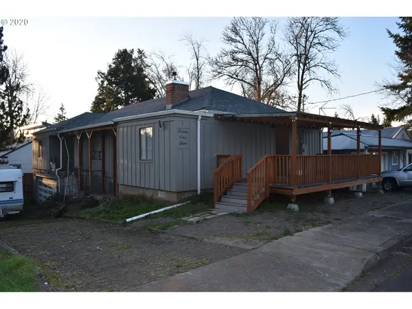 715 S 13TH ST, Cottage Grove, OR 97424