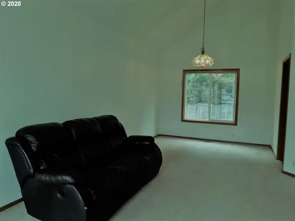 7072 SE HOMESTEAD CT, Hillsboro, OR 97123