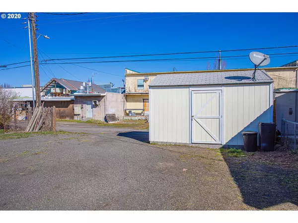 Goldendale, WA 98620,121 E Court ST