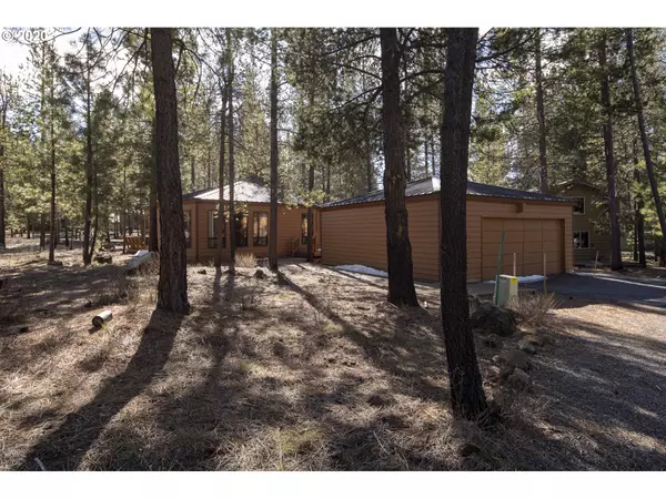 57074 FOX LN, Sunriver, OR 97707