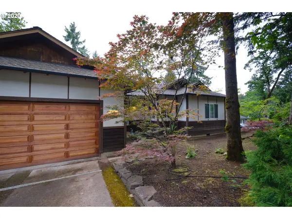 6866 JESSICA DR, Springfield, OR 97478