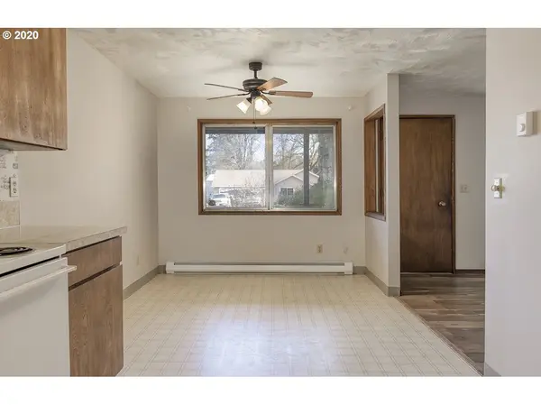 St Helens, OR 97051,325 N 9TH ST