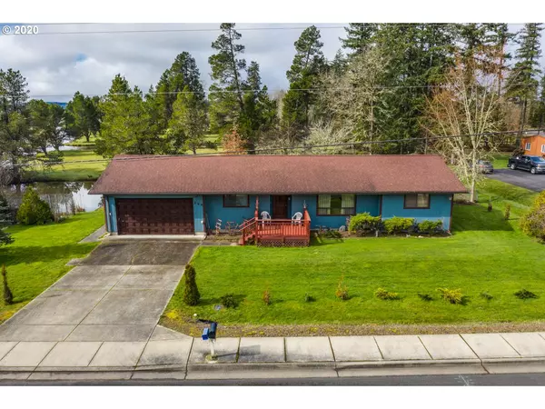 359 HALL RD, Silver Lake, WA 98645