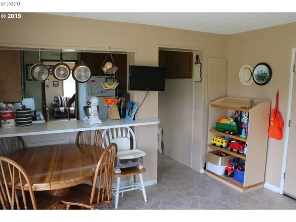 Pleasant Hill, OR 97455,85956 EDENVALE RD