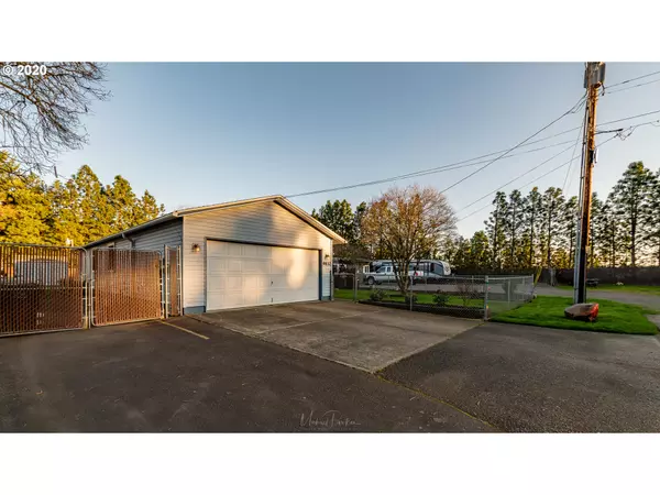 Milwaukie, OR 97222,9832 SE 73RD AVE