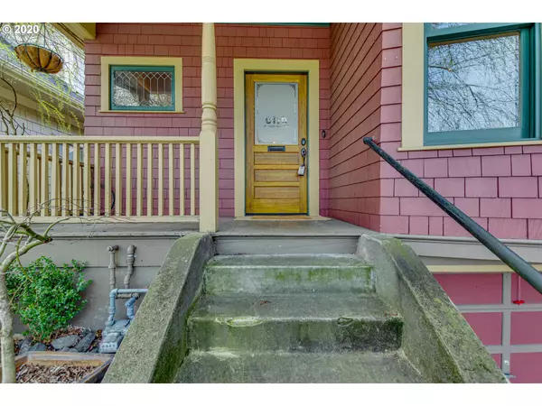 Portland, OR 97239,110 S GROVER ST