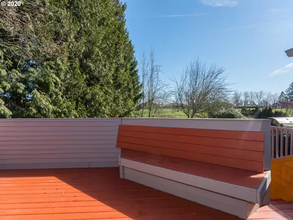 Gresham, OR 97080,516 SE BAKER PL