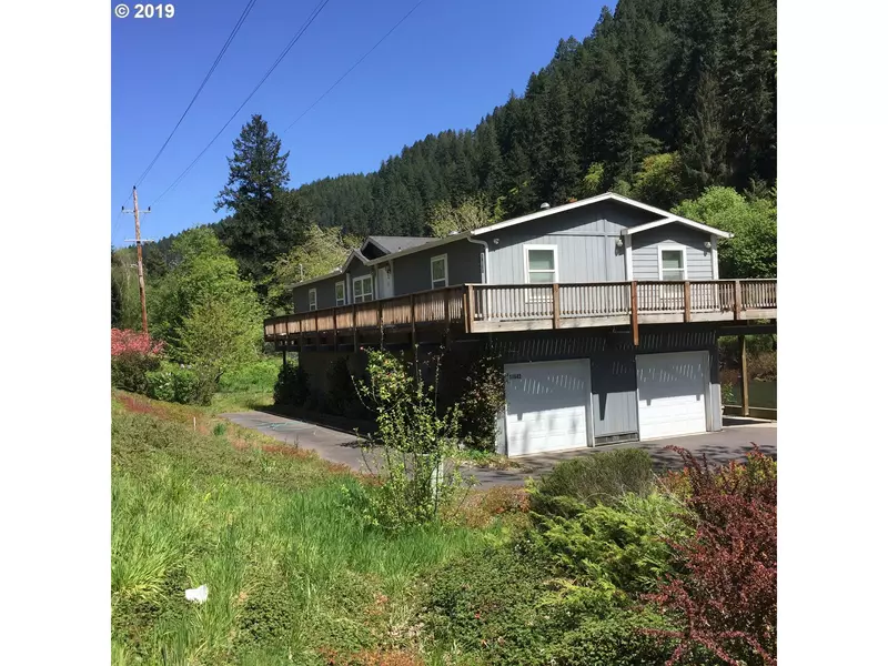 11642 HWY 36, Mapleton, OR 97453