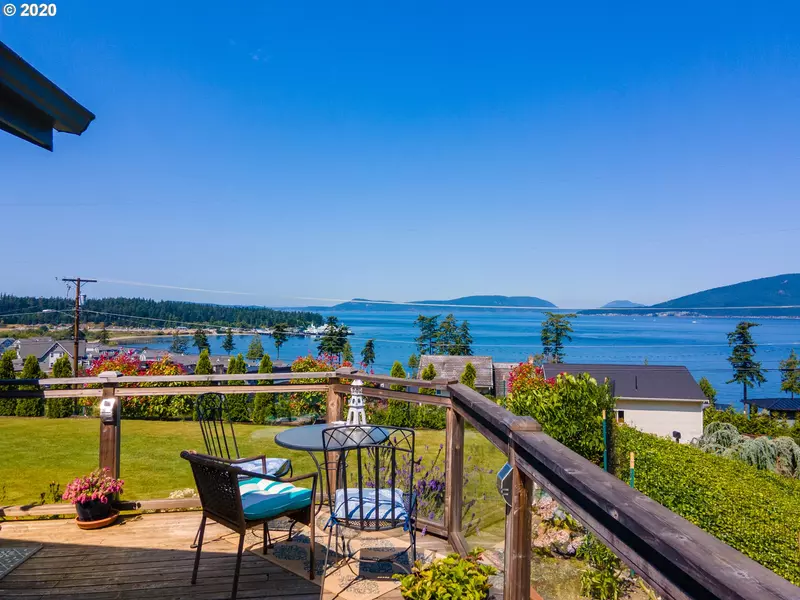 4315 Eagle View CT, Anacortes, WA 98221