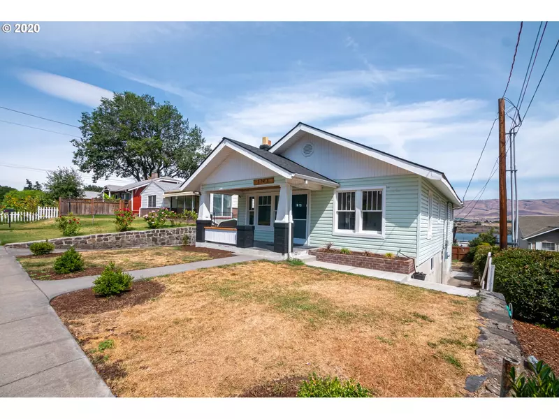 1113 E 8TH, The Dalles, OR 97058