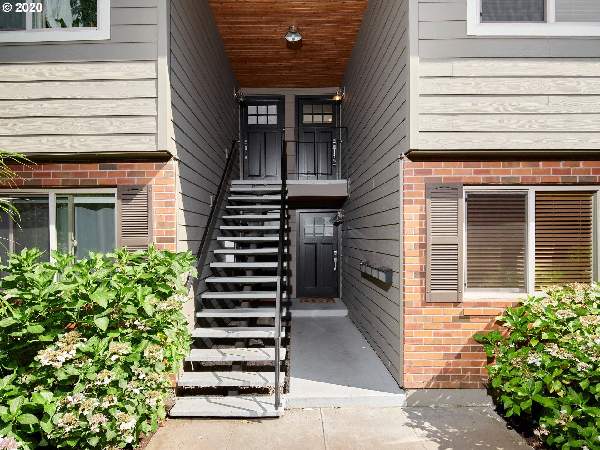 Portland, OR 97214,315 SE 32ND AVE