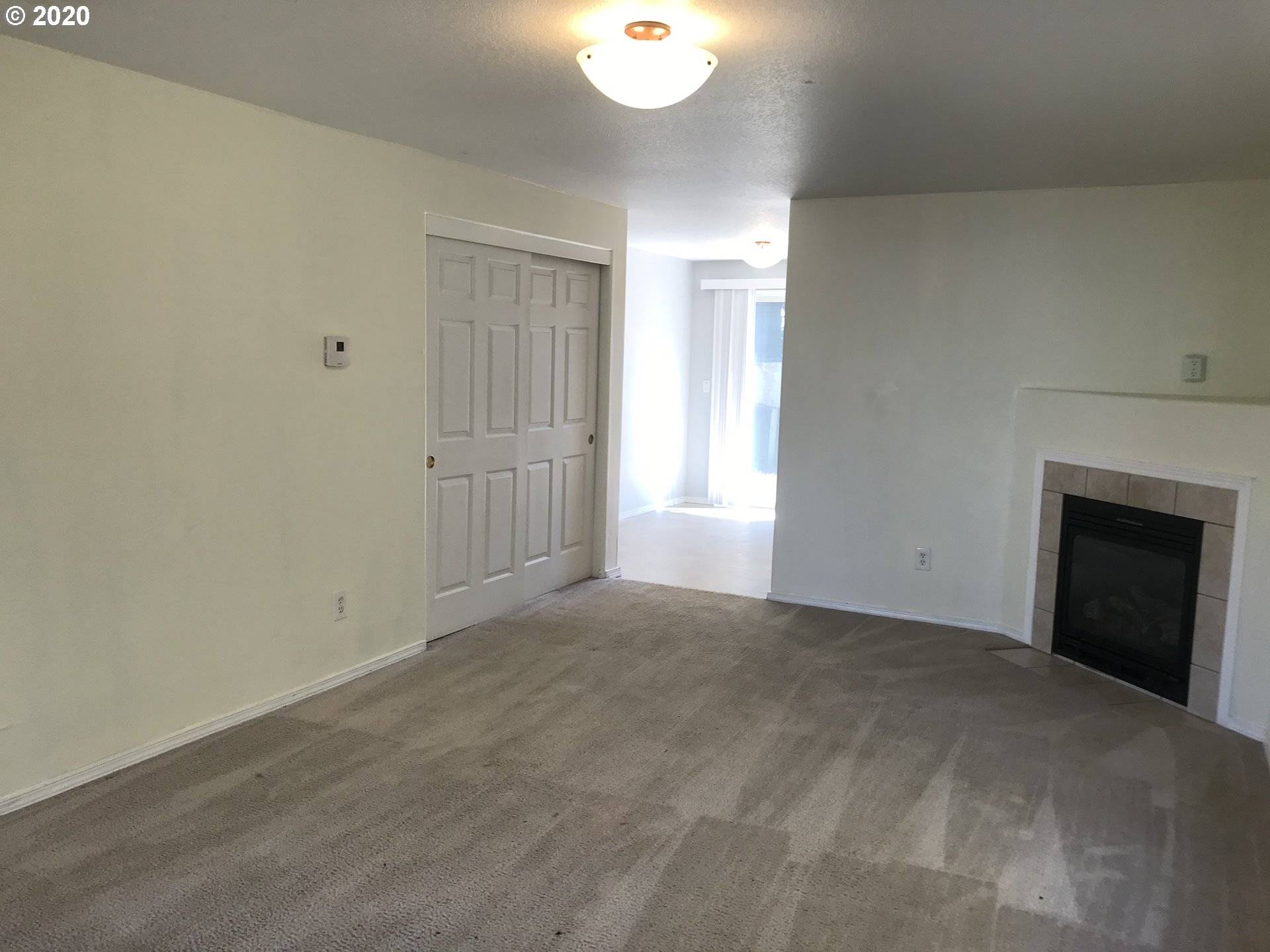 Portland, OR 97216,11926 SE MARKET ST #14