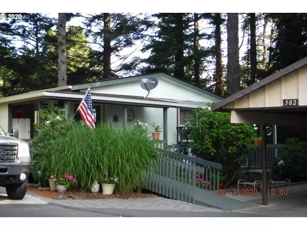 502 VILLAGE PINES CIR, Coos Bay, OR 97420