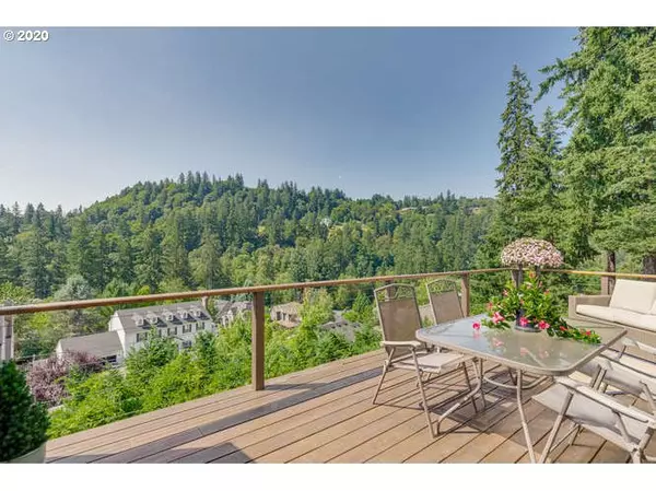 West Linn, OR 97068,1471 WILLAMETTE FALLS DR