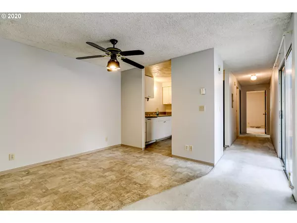 Eugene, OR 97405,2233 HAWKINS LN