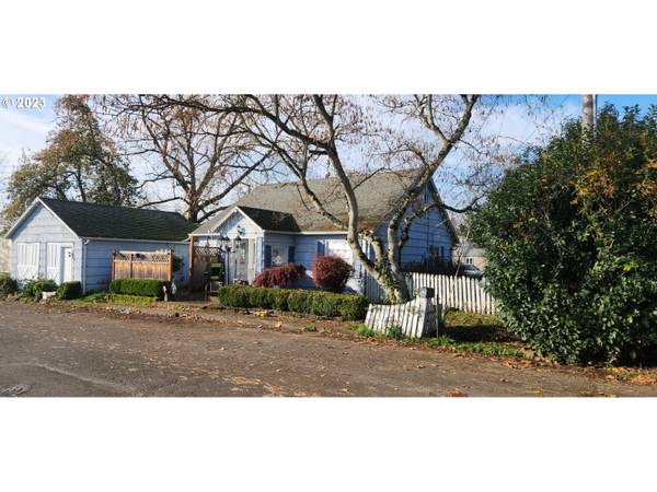 Molalla, OR 97038,514 HOOD CT