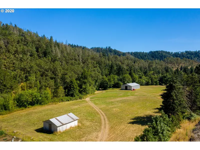 200 RICHARDSON RD, Myrtle Creek, OR 97457