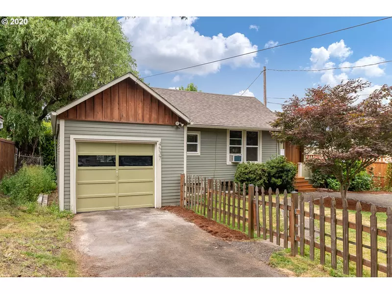 4537 NE 105TH AVE, Portland, OR 97220