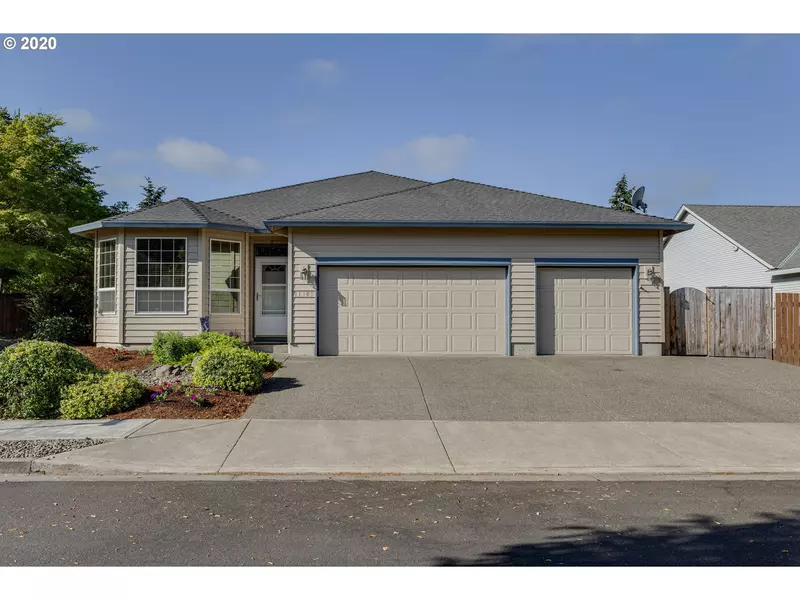 11305 MAYWOOD CT, Oregon City, OR 97045