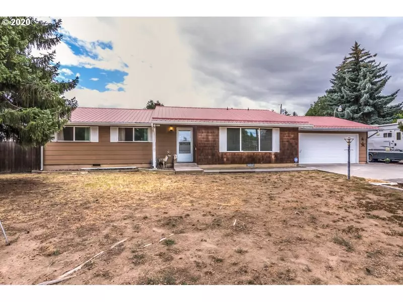 2348 SW XERO LN, Redmond, OR 97756