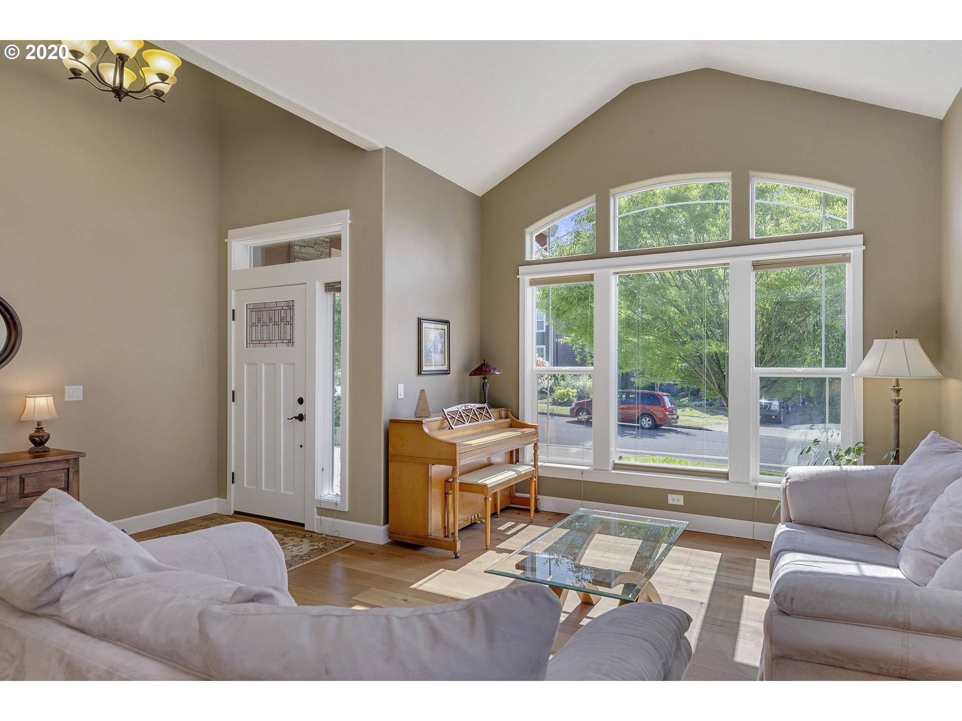 Newberg, OR 97132,207 N THE GREENS AVE