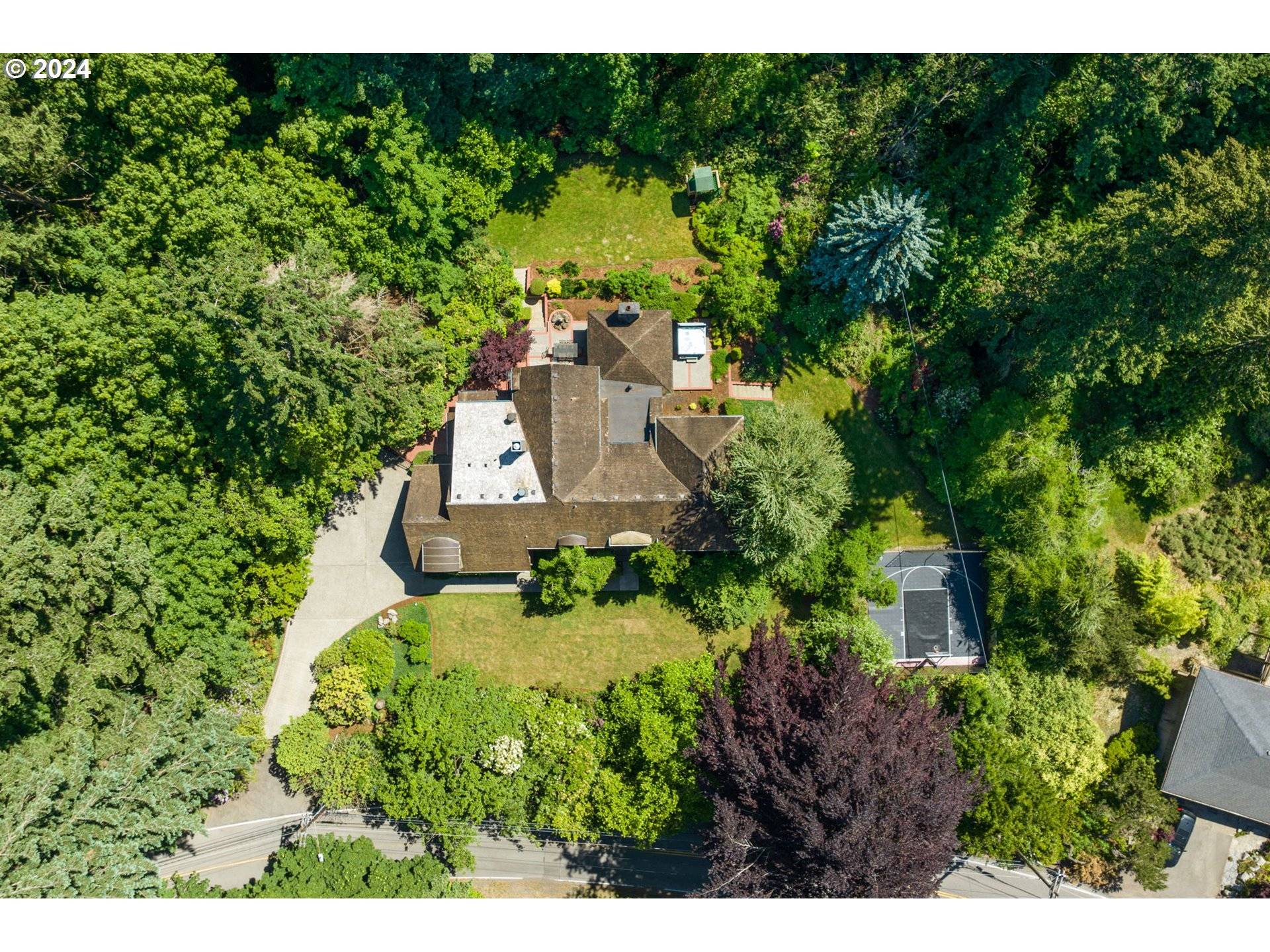 Portland, OR 97221,4240 SW FAIRVIEW BLVD