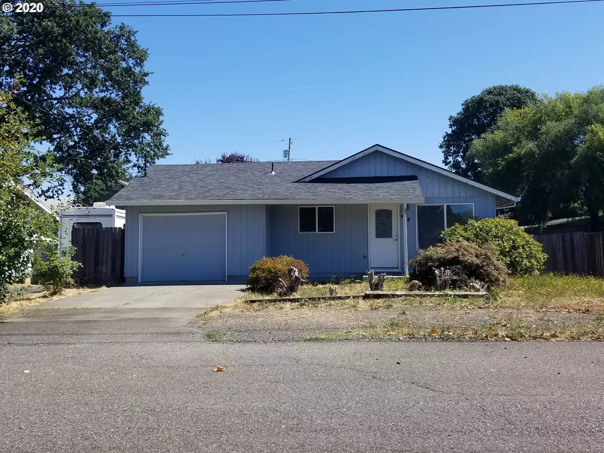 St Helens, OR 97051,444 S 9TH ST