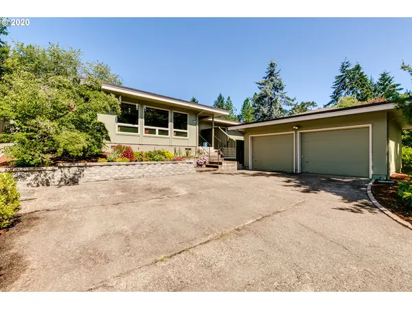 735 FOOTHILL DR, Eugene, OR 97405