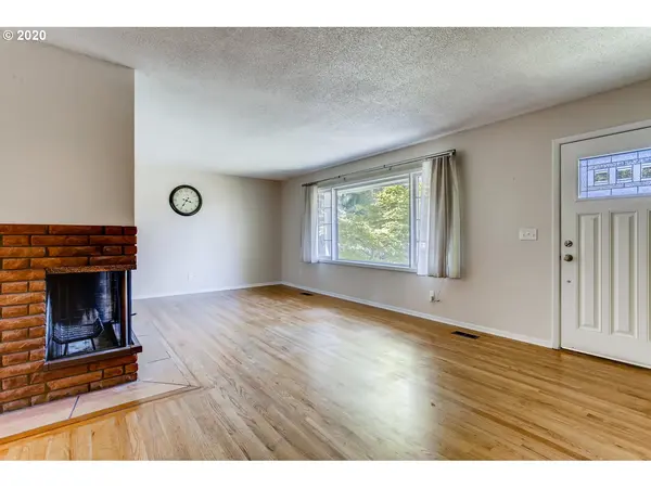 11230 SW 90TH AVE, Tigard, OR 97223