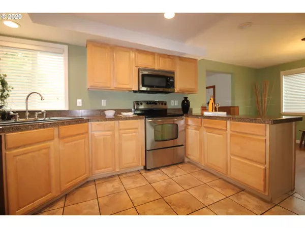 Eugene, OR 97401,3795 KEELER AVE